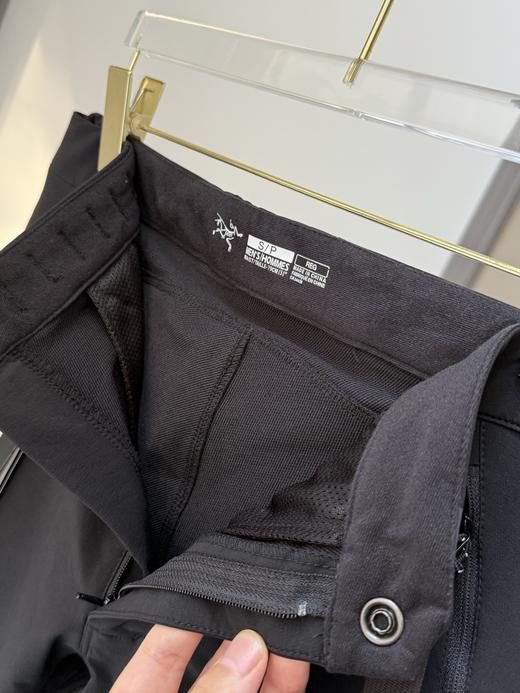 点此购买 始祖鸟秋款男女款户外弹力冲锋裤 xj 332898 商品图5