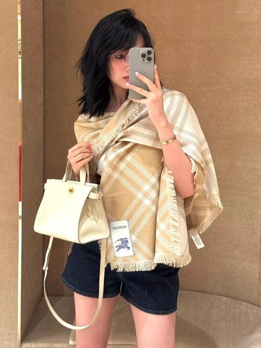 B家羊绒羊毛桑蚕丝混纺格子拉毛围巾 商品图0