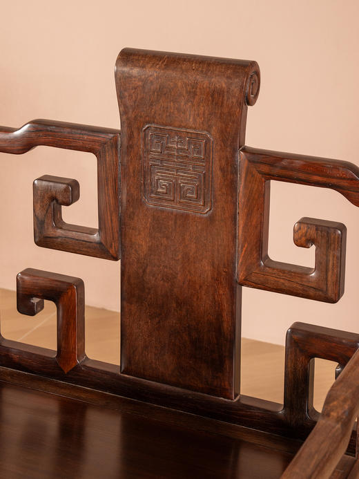 清	红木攒接拐子纹扶手椅（一对） 商品图3