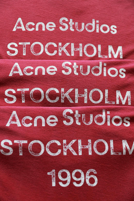 复古感拉满了，绝美巨爱啊啊啊。集齐颜色铁锈红圆领长teeC101758 商品图11