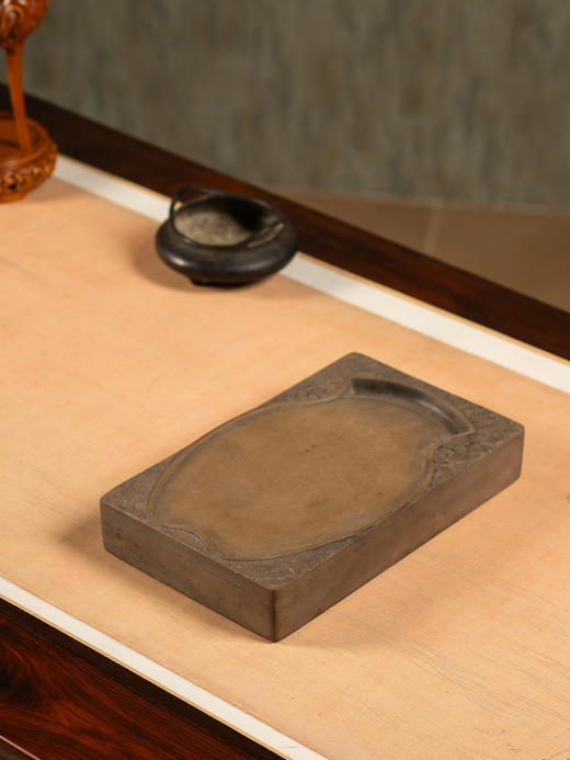 清	回纹锦地宝瓶池澄泥砚 商品图3