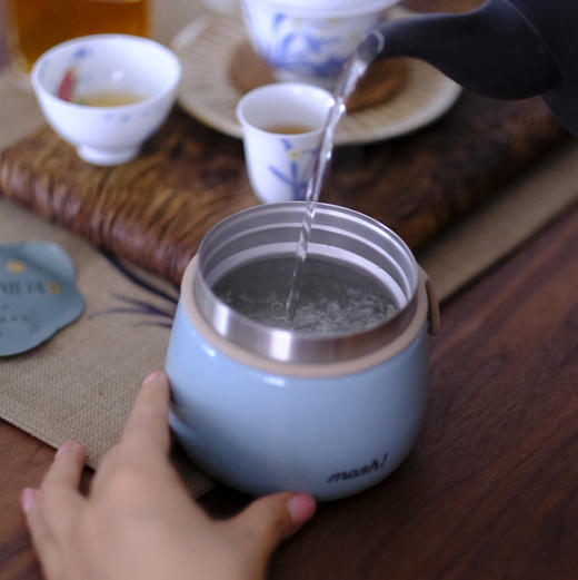 药食同源，姚淑先本草有机银耳一朵鲜耳仅萃6g精华，36倍高泡发率，吸收12种草本精华，免洗免泡发，60天自然生长，吸收本草精华，保留银耳原始的味道，银耳多糖达到48%。 商品图7