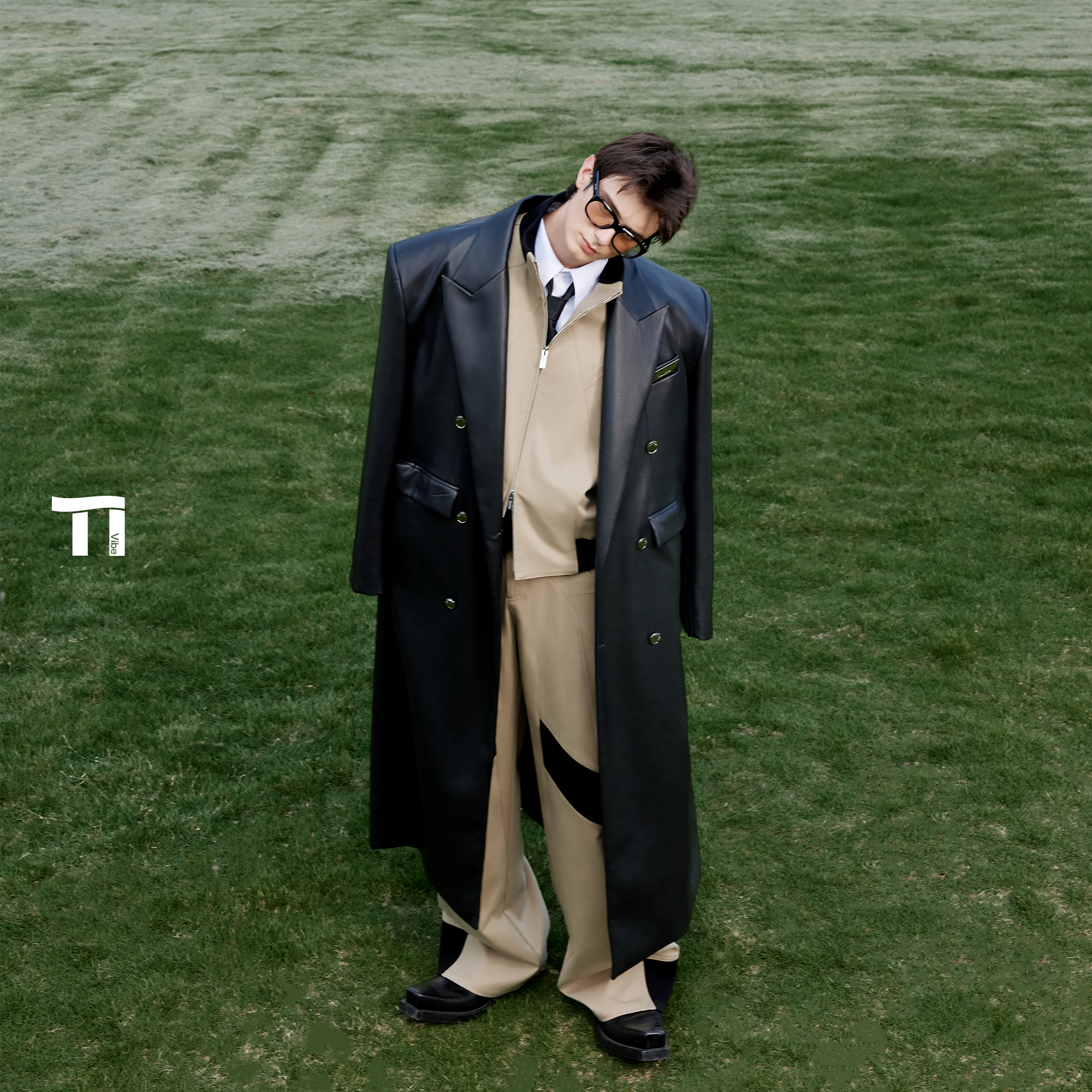 启世录TIWILLTANG“艟解辙构”罗序构能立领缚行型动标帧夹克套装