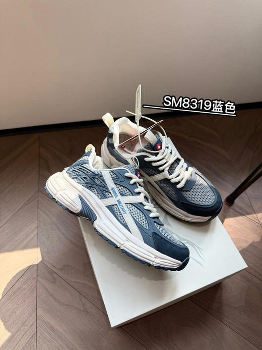 瑞士男女运动鞋 商品图1