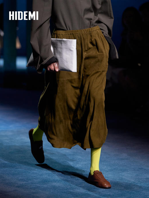 HIDEMI 大秀款进口西班牙羊麂皮松紧腰伞状半身长裙皮裙 商品图3