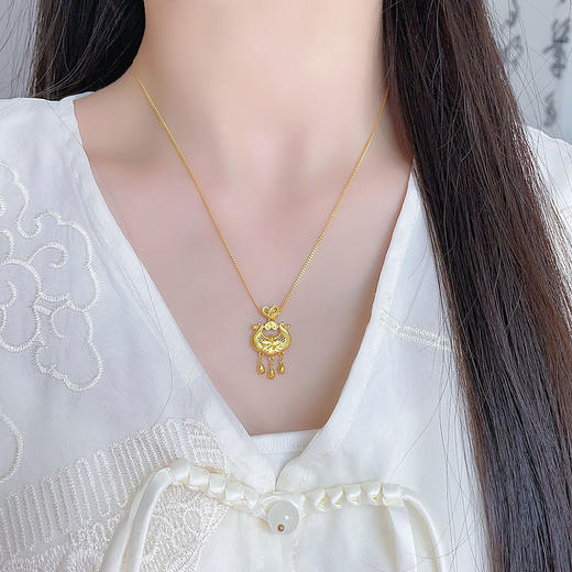 【限时克减150元】足金999 （足金999字印）5G黄金空心百合花形开百合花锁包称心如意国潮锁包调节套链(5GTL02100),(预售产品下单后不退款不退货不换货不补差价) 商品图3