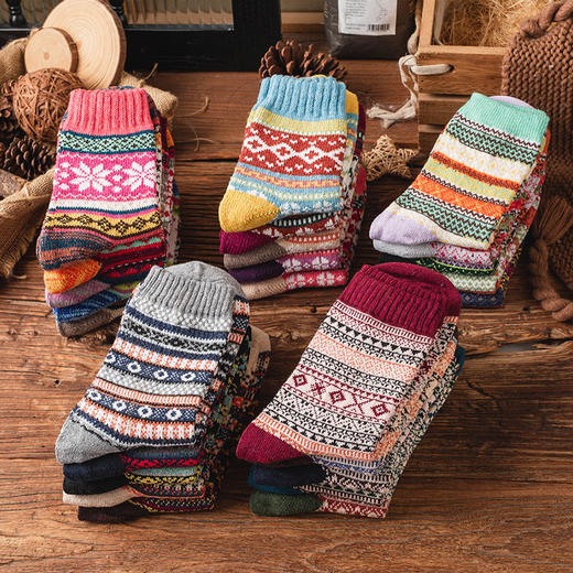 西班牙LUIS VECENTE 羊毛复古图腾粗线男女款保暖袜 5双装/10双装 商品图5