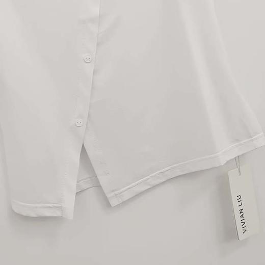 VIVIAN LIU薇薇安刘D2457310 夏季新款圆领斜排纽扣短袖针织T恤 商品图1