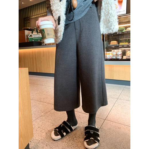 <曾小咸推荐>3.21现货秒杀 ！微信超特价！毛毛马甲 日常239.99 立减140 秒杀99.99！！7分直筒裤 秒杀89.99！！拼布毛衣  秒杀129.99！无袖毛衣 秒杀59.99！！ 商品图1