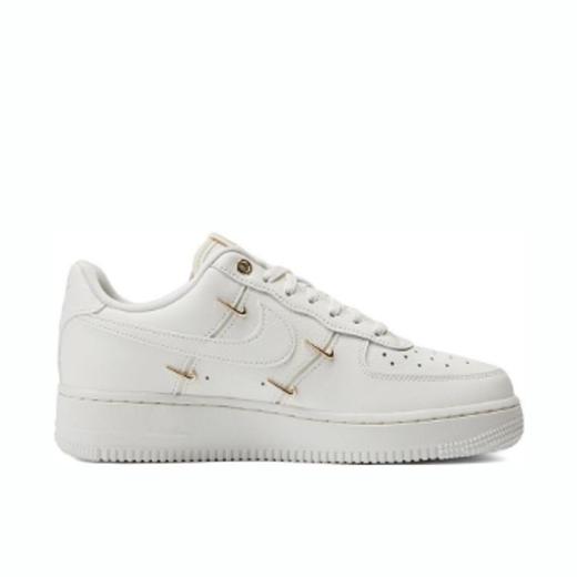 北三楼女士Nike休闲运动鞋  货号：FV3654-111 商品图0