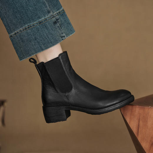 复古头层牛皮！圆头粗跟拼接切尔西靴！2025秋冬舒适韩版套筒马丁靴短靴！ 商品图3