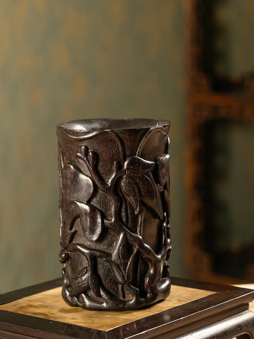 清	紫檀木雕玉兰花笔筒 商品图2