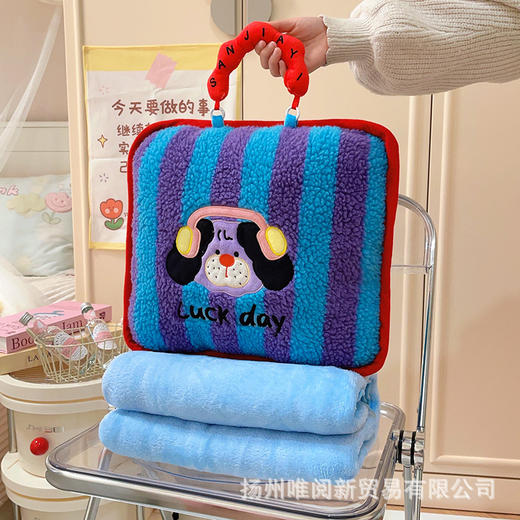 多巴胺抱枕毯子二合一办公室午睡折叠枕头被汽车车用靠枕被子两用 商品图6