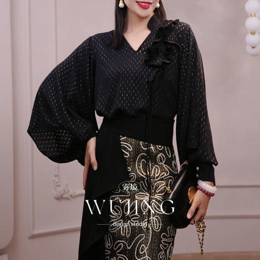 4205068 黛金幽境 烫金镂空缎上衣 雾境 商品图1