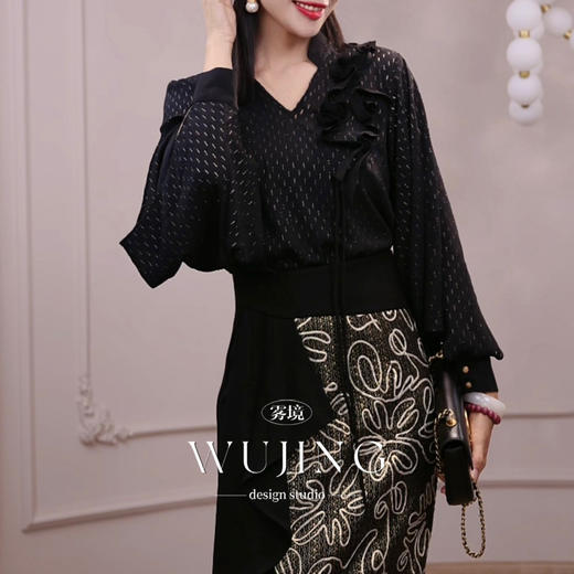 4205068 黛金幽境 烫金镂空缎上衣 雾境 商品图0