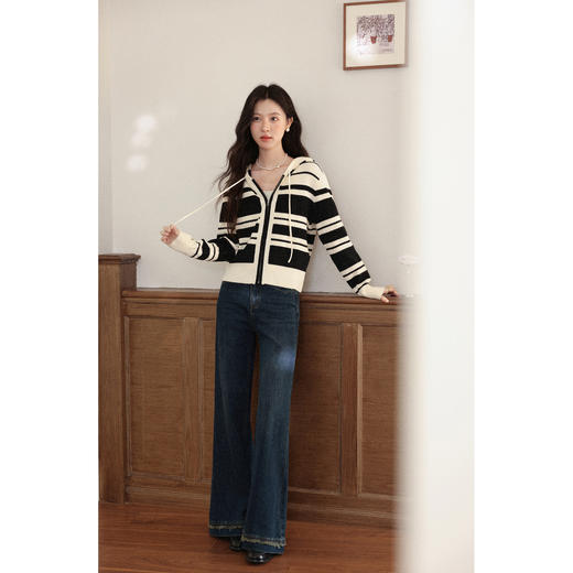 鹿向南「邮差日记」黑色条纹连帽长袖毛衣女秋季宽松慵懒感外套L58805 商品图2