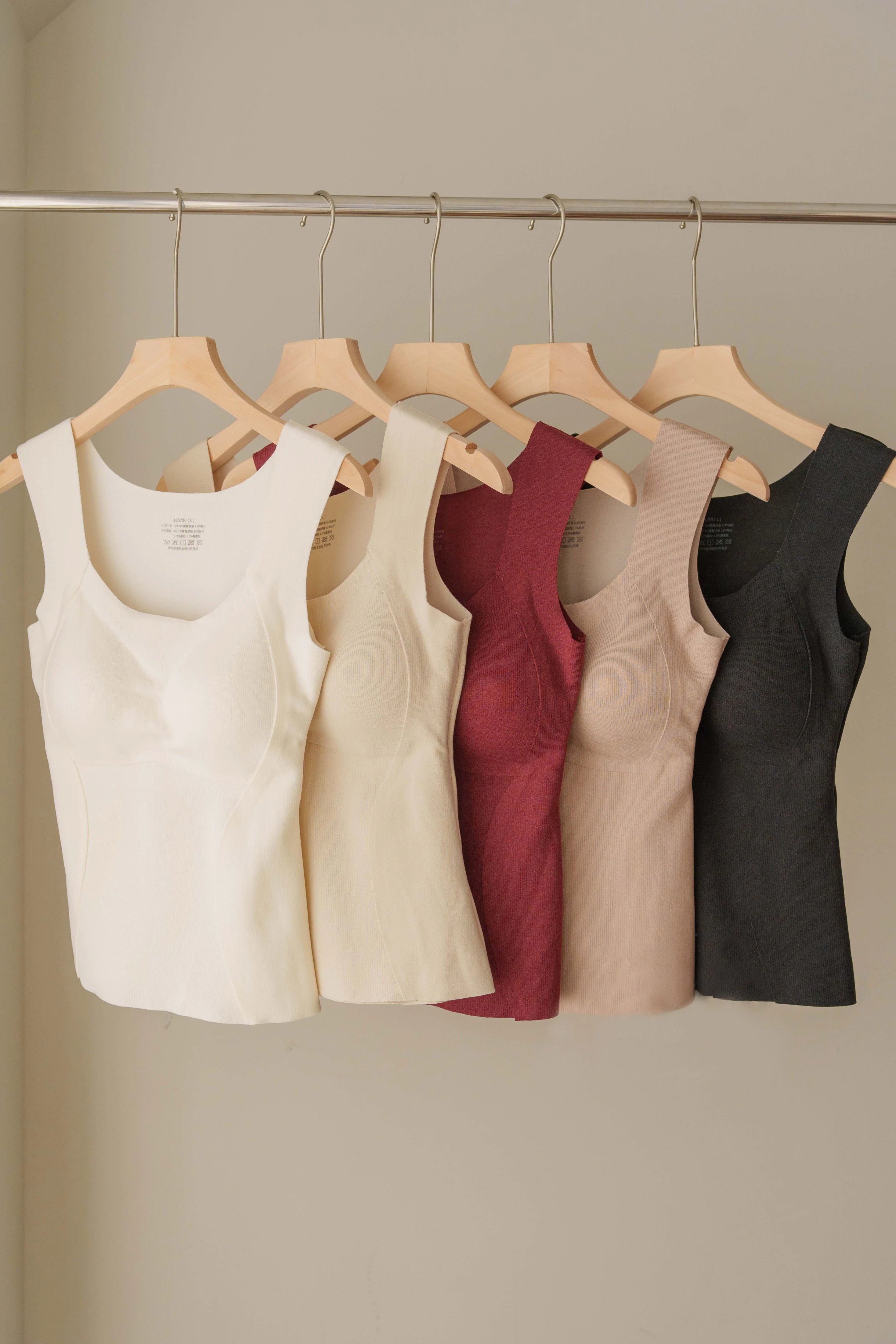 2件起拍包邮！【ENXIMANE反重力蚕丝一体式胸垫保暖背心】5色可选~慕斯暖绒面料，双面磨绒，锁温37°！一片式无痕立体剪裁，单穿内搭遮肉收副乳~秋冬微胖女生本命背心！-WD