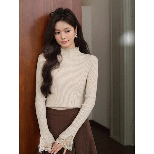 鹿向南「格调暗涌」卡其色针织衫秋季新款拼接蕾丝上衣女款打底衫L58812 商品图1