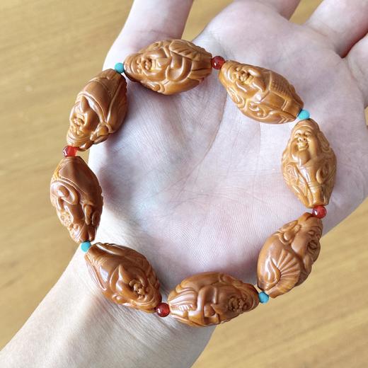 【八大财神橄榄核手串】敦煌福泽八方来财橄榄核文玩手串 佛珠核雕手工雕刻手串男女（实际产品为8颗橄榄核，非图片所标9颗） 商品图1