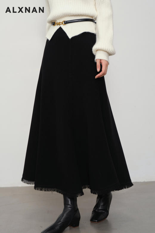 鹿向南「雅致书卷」黑色高腰A字流苏毛边半身裙女秋显瘦垂感长裙 商品图4
