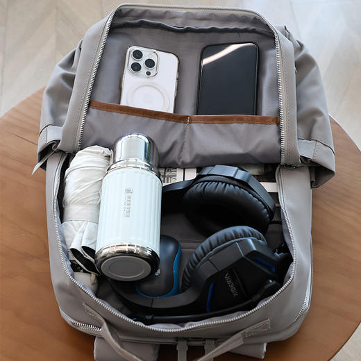 娜家定制专业电脑双肩包 商品图3