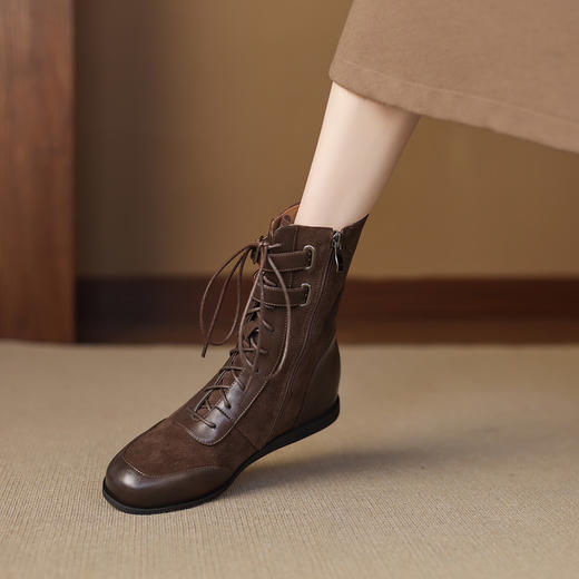 【预售5天】洋气舒适百搭平底内增马丁靴秋冬休闲时尚磨砂牛反皮系带中筒靴LD&7515 商品图1