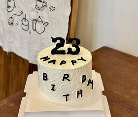 简约字母（年龄需备注）