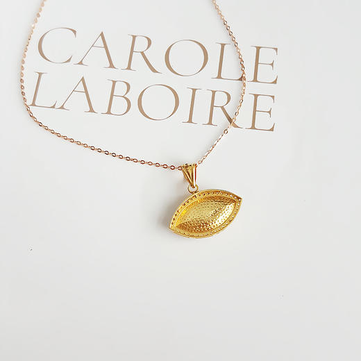 【天然正品】AU750玫瑰金个性时尚天使之眼造型贝壳吊坠项链链长：45CM女士051025NJ29现售价：2480 商品图5