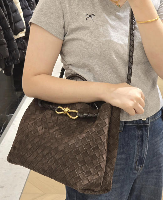 𝐛𝐯 磨砂𝐚𝐧𝐝𝐢𝐚𝐦𝐨编织包 商品图1