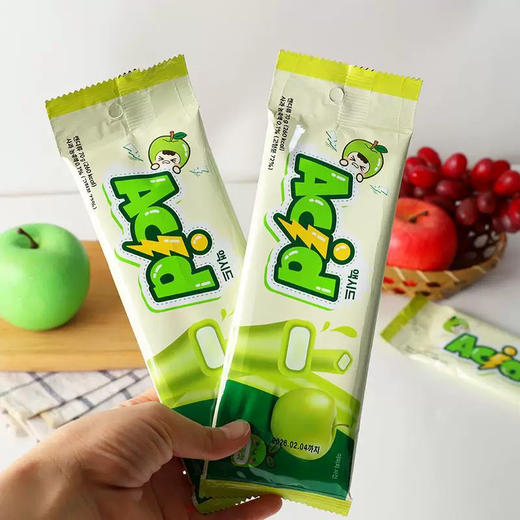 韩国YEM苹果味长条夹心糖70g 商品图2