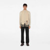 【二】BURBERRY 巴宝莉 中性马术骑士徽标格纹标签羊绒围巾 米色 8103995 A4186 商品缩略图5