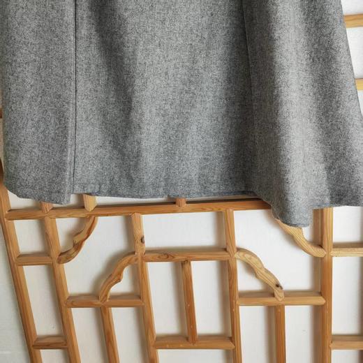 仅一件！【断码清仓】立体裁剪高腰显瘦A字大摆灰色毛呢半身裙ZFYY018 商品图2