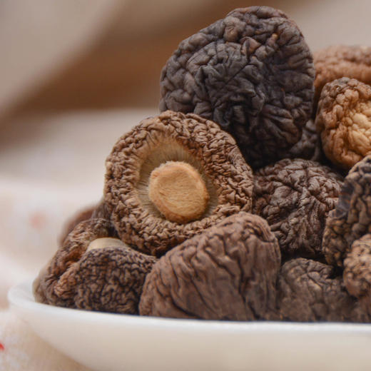 四川特产蜀道山珍珍珠菇400g罐装 商品图3