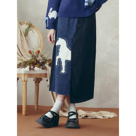 两三事梵高文艺 和风暮雨 2025冬季新款动物贴布绣拼布牛仔半身裙 商品图3