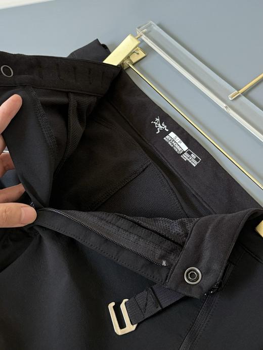 点此购买 始祖鸟秋款男女款户外弹力冲锋裤 xj 332898 商品图13