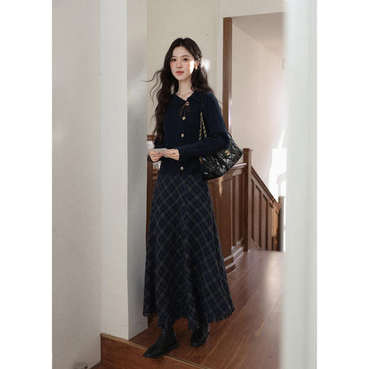 鹿向南「暮色花筵」设计感深蓝色针织毛衣女秋季显瘦减龄气质上衣 商品图3