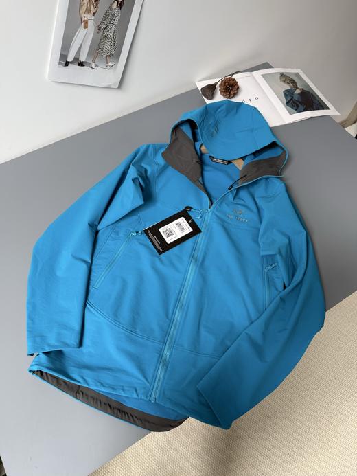 点此购买 始祖鸟秋冬季男士弹力连帽冲锋衣外套 xj 332900 商品图13