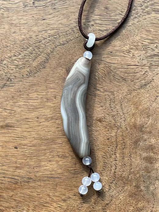 灰白地黑线老缠丝玛瑙牛角型珠，顺丰包邮 商品图9