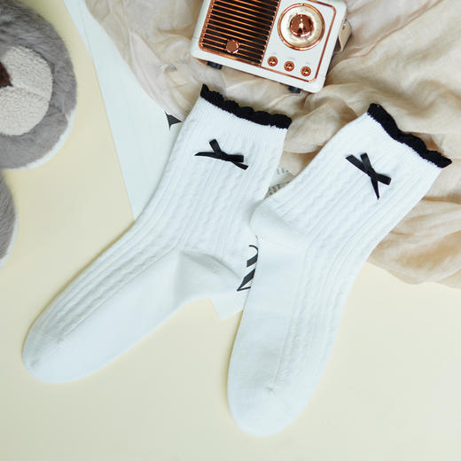 【59元3双】【1双装】女丨女士时尚花变袜子麻花蝴蝶结女袜中长筒四季女袜【2522501】 商品图2