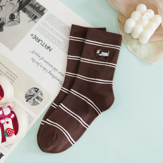 【59元3双】【1双装】女丨女士时尚咖条中长筒袜子时尚棉袜刺绣狗狗可爱女袜【2522509】 商品图0