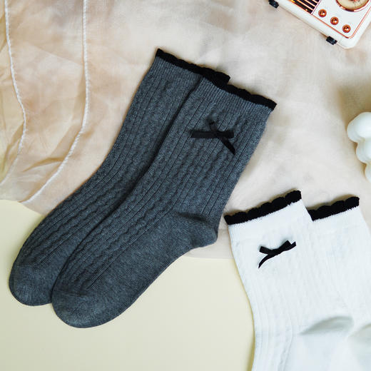 【59元3双】【1双装】女丨女士时尚花变袜子麻花蝴蝶结女袜中长筒四季女袜【2522501】 商品图1