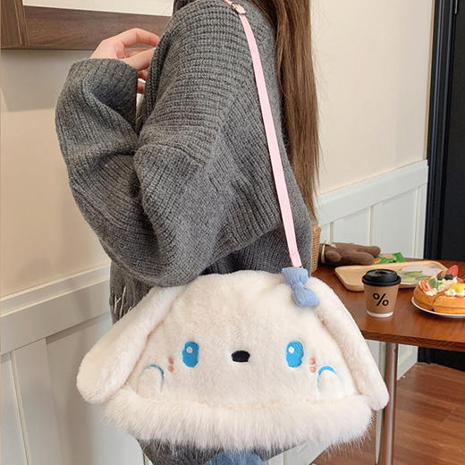 【帽子围巾手套！保暖一步到位】还可以秒变包包，方便携带，三件套保暖蓄温可爱小兔子围脖连帽一体冬季毛绒加厚。rc 商品图3