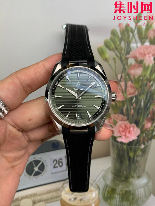 欧米茄VS海马150米系列 柚木绿 6点位日历 Aqua Terra 150米腕表 8900一体机 男士腕表 表径41mm 商品图0