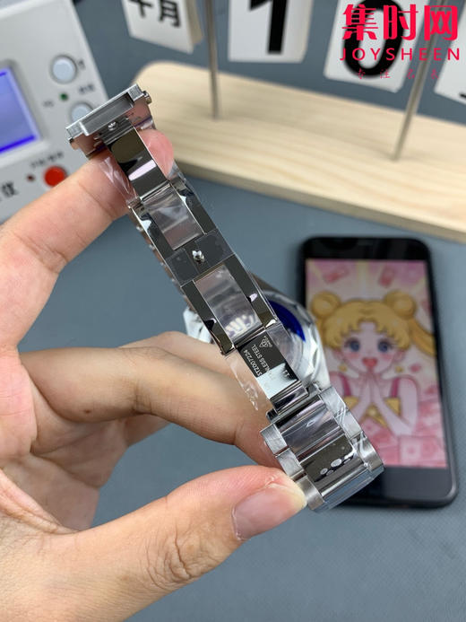 VS欧米茄海马世界时系列 VS海马世界时深海之蓝 蓝海马 海马世界时钢带款 男士腕表 表径43mm Aqua Terra 世界时腕表 商品图6