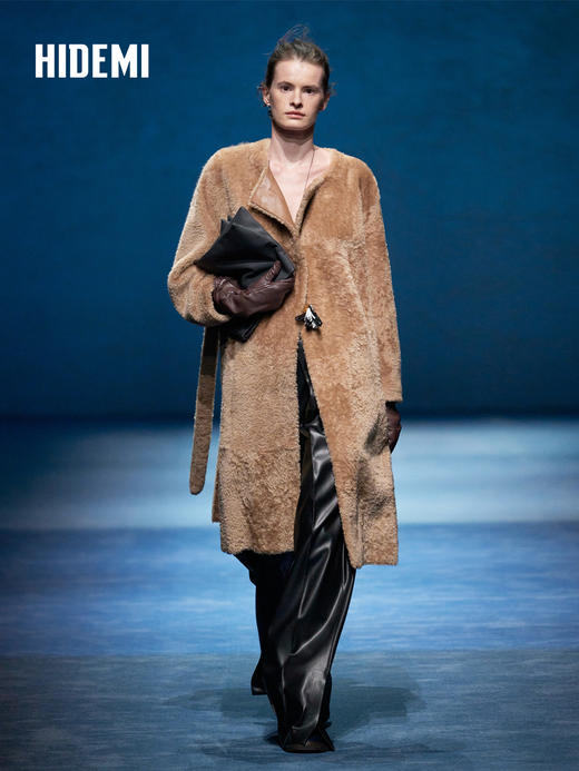 HIDEMI 大秀款进口拉贡胎羔羊定染长款皮毛一体大衣 商品图0