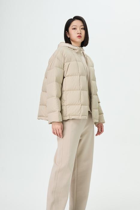 【爆款时尚】水淼2025冬新款时尚休闲大牌羽绒服1800 商品图1