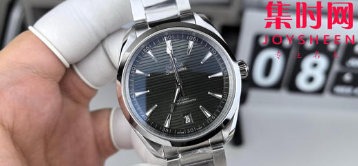 欧米茄VS海马150米系列 柚木绿 6点位日历 Aqua Terra 150米腕表 8900一体机 男士腕表 表径41mm 商品图0