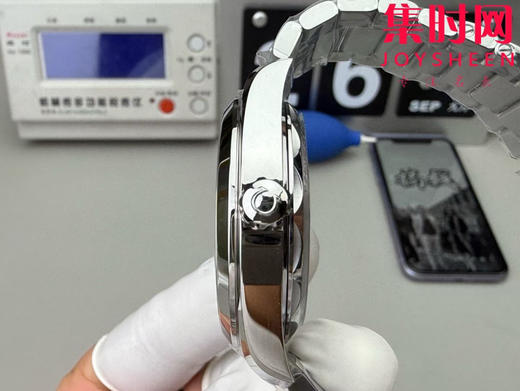 欧米茄VS海马150米系列 新款黑色盘 光面黑盘 6点位日历 Aqua Terra 150米腕表 8900一体机 男士腕表 表径41mm 商品图5