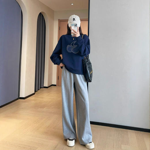 元气减龄！樱桃牛仔贴布保暖亲肤小个套头圆领卫衣女2025秋冬款！ 商品图2