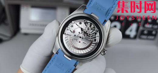 欧米茄VS海马150米系列 75周年纪念版 夏日蓝 湖蓝海马 密底海马 6点位日历 Aqua Terra 150米腕表 8900一体机 男士腕表 表径41mm 商品图7